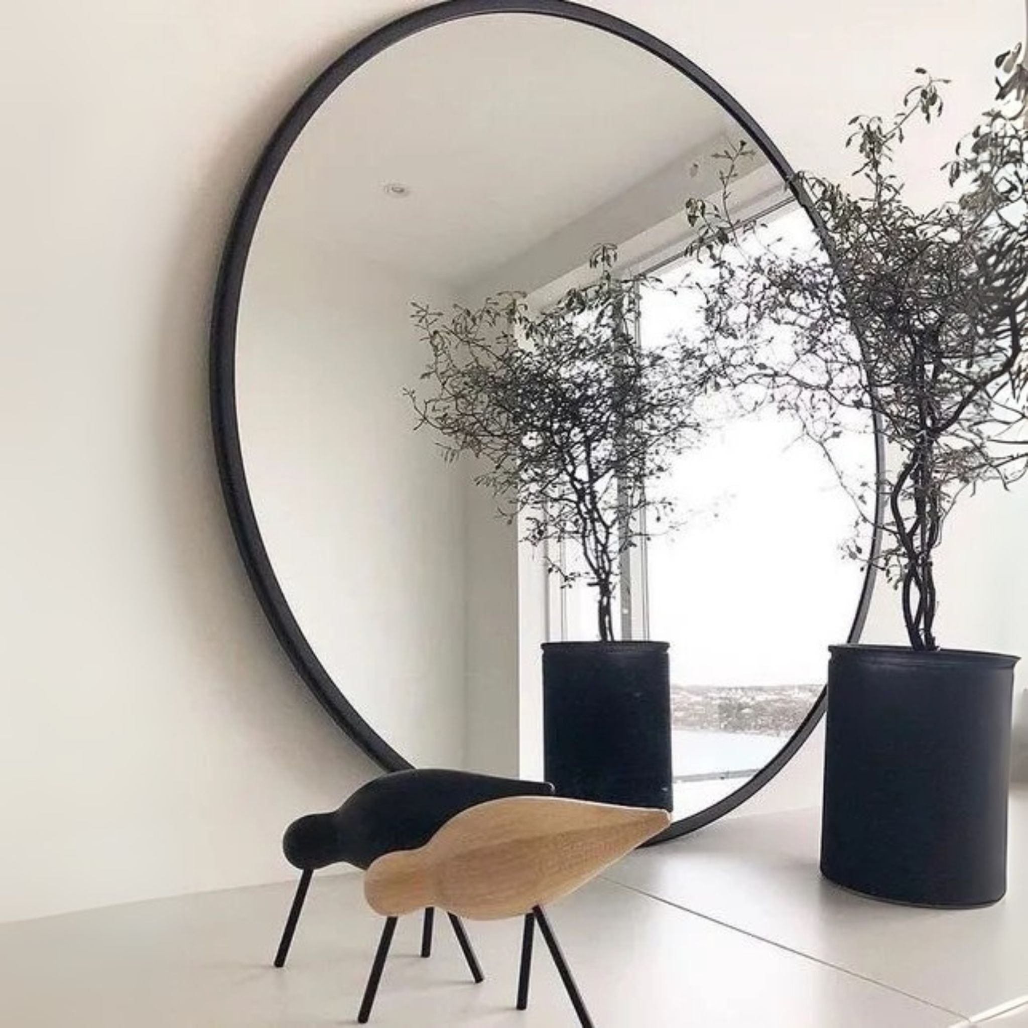 Round Full-Length Wall-Mount Mirror Ø150 cm with Matte Black Stainless-Steel Aluminum Frame – Model 5056BD