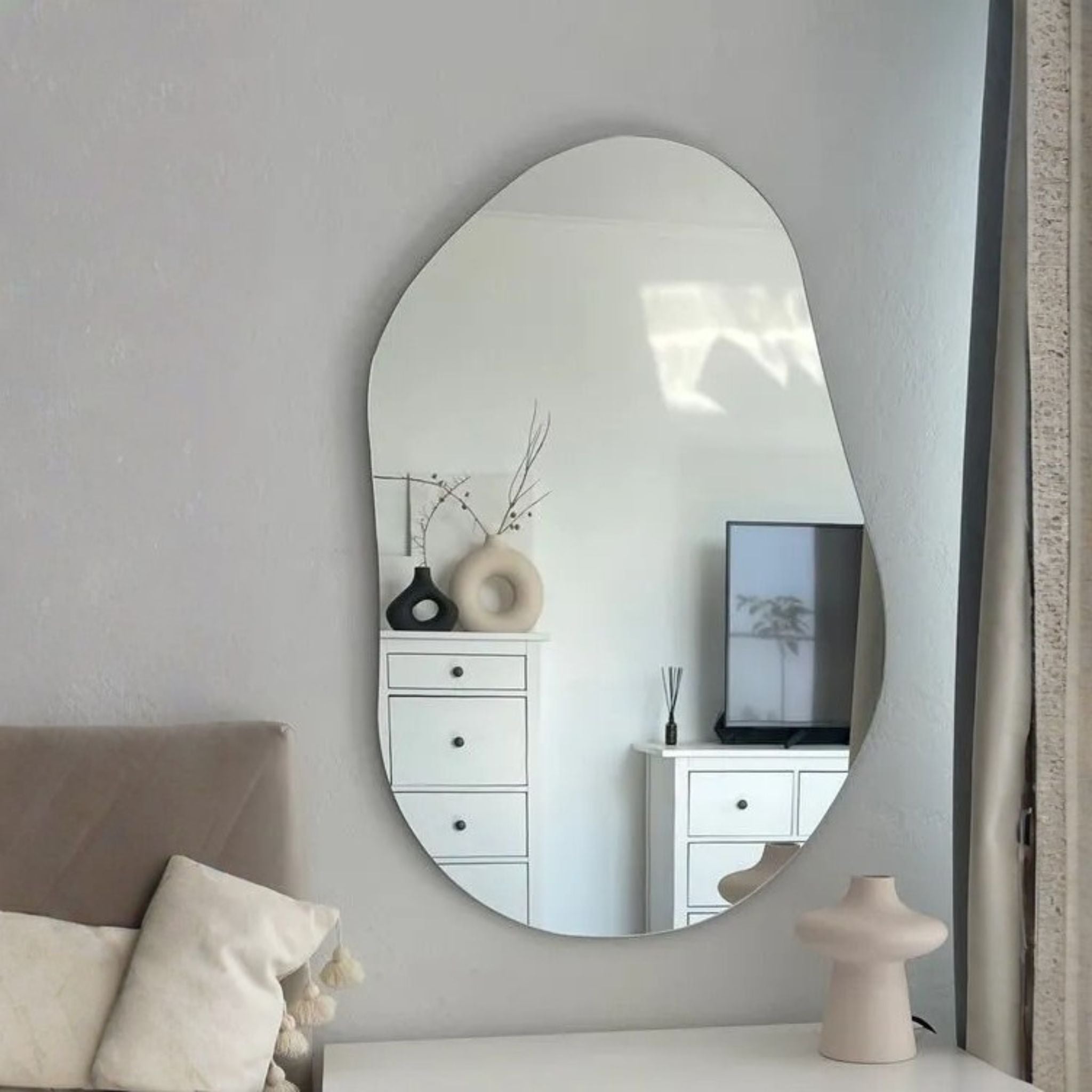 Asymmetrical Frameless Floating Wall Mirror 80×100 cm – Model M20D